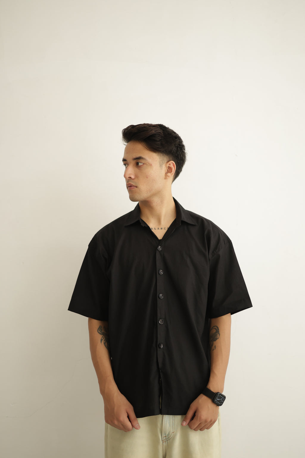 Black Cropped Linen Shirt