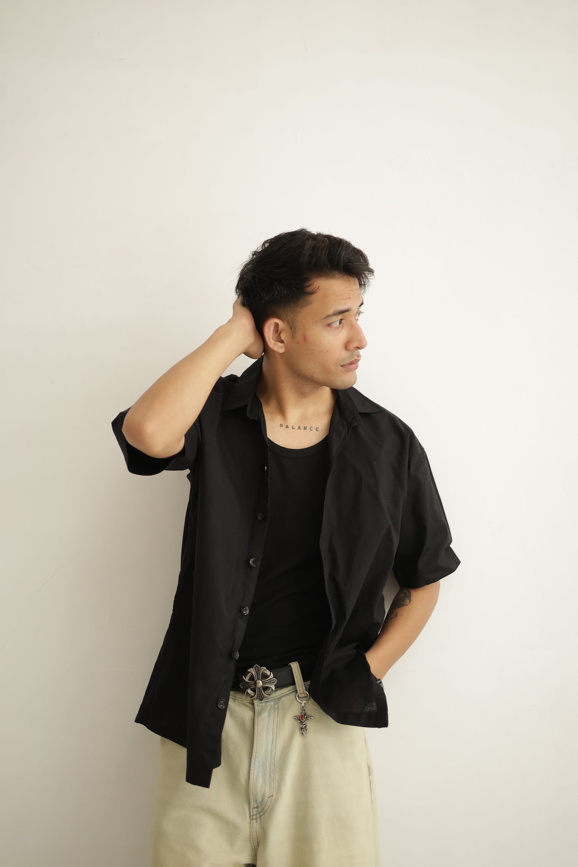 Black Cropped Linen Shirt