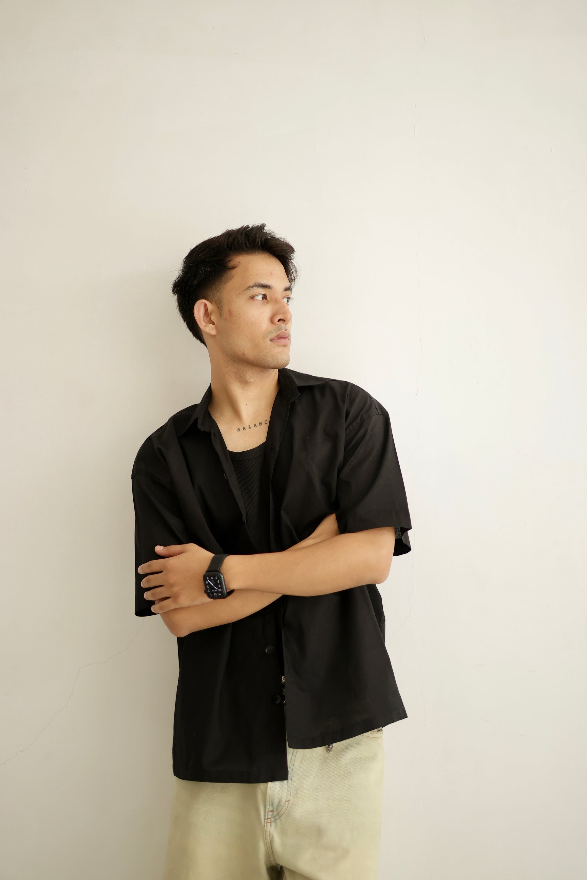 Black Cropped Linen Shirt